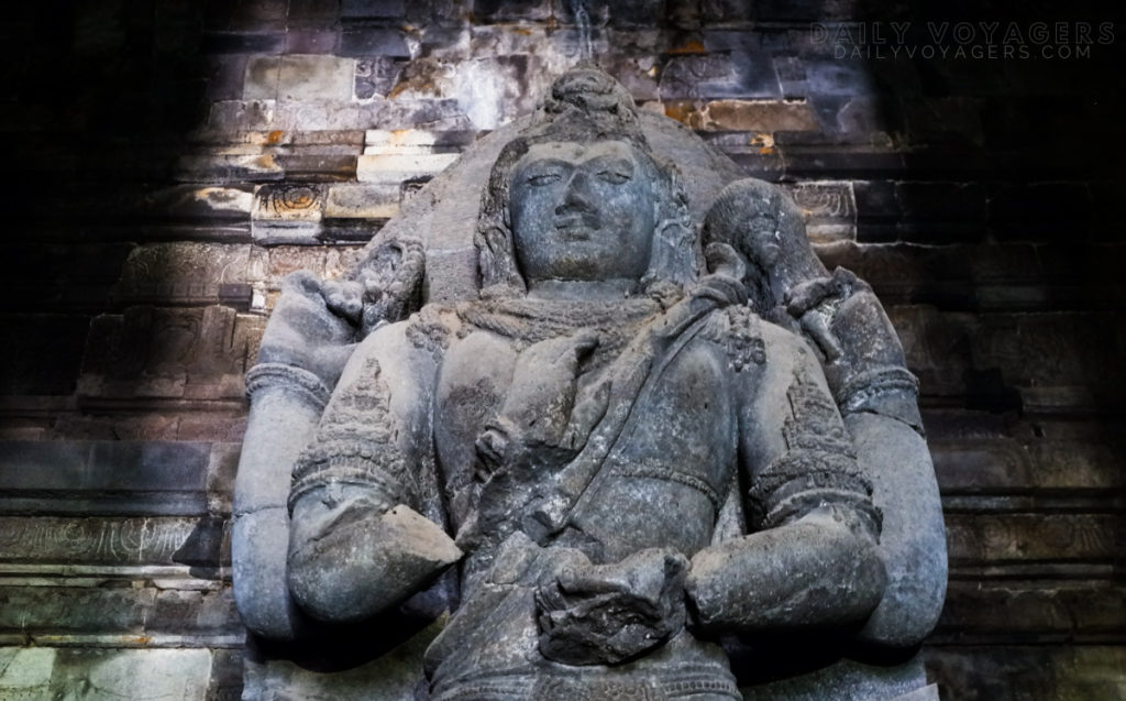 Mengenal 4 Ruang pada Candi Siwa di Kawasan Candi Prambanan