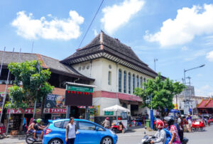 Pasae Gede dari sudut yang berbeda