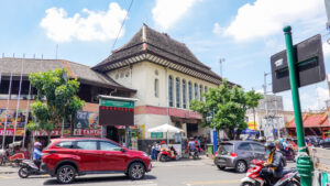 Pasar Gede Hardjonagoro 1