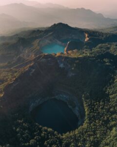 The complete Formation